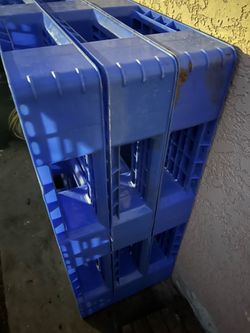three plastic pallets all the same size 43 x 43 $10 for all three