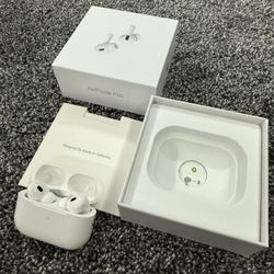 Airpods Pro 2 (Active Noise Cancellation)
