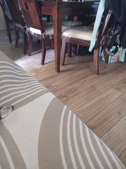 5 chairs dining room table very well kept too big for my.small kitchen