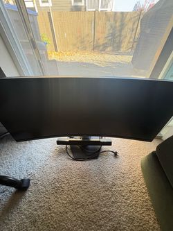 Dell Curved Ultrawide Monitor w/soundbar