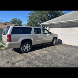 2008 Chevy Suburban 