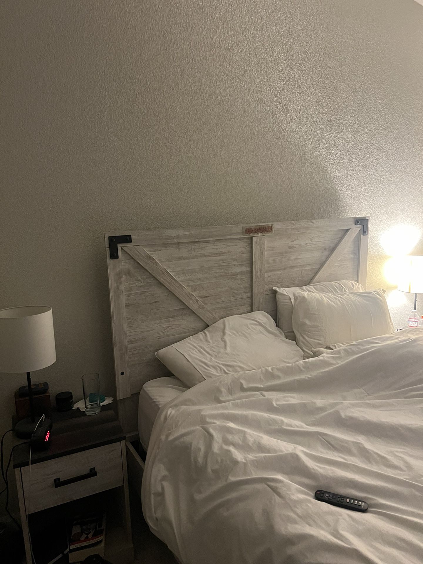 Queen Size Bed / Side Tables