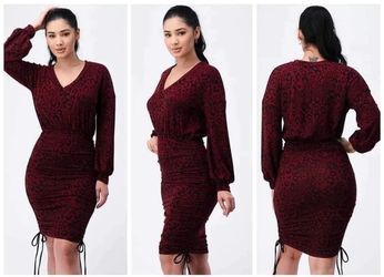 New Women's Dress Available In Size Small And Medium 