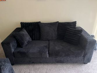 Black Fabric Loveseat and sofa with Throw Pillows