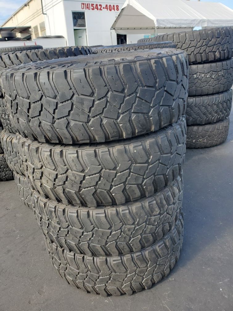 LLANTAS USADAS en cualquier tamaño para trocas y carros deportivos y en todo terreno