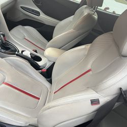 2019 Hyundai Veloster