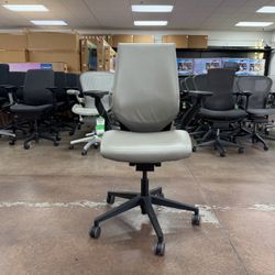 Steelcase Gesture Ergonomic Office Chair Fully Adjustable in Dove Gray with Store Warranty