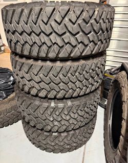37X12.50r17 NITTO M/T I'm selling this set of tires with 80% life left on all 4