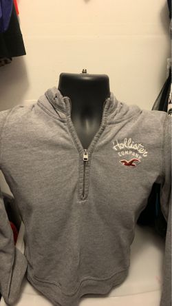 Hollister - Size Small