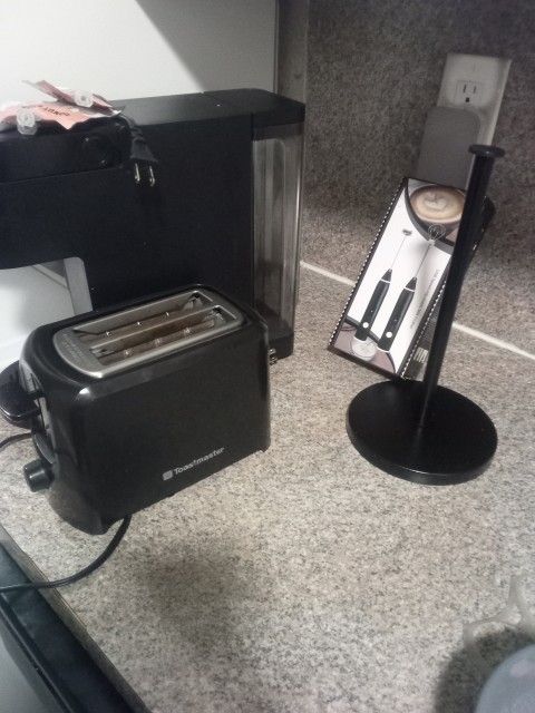 Coffee Maker And Toaster 