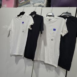 Man's Shirts 👕 Size Small. New Whith Tags 