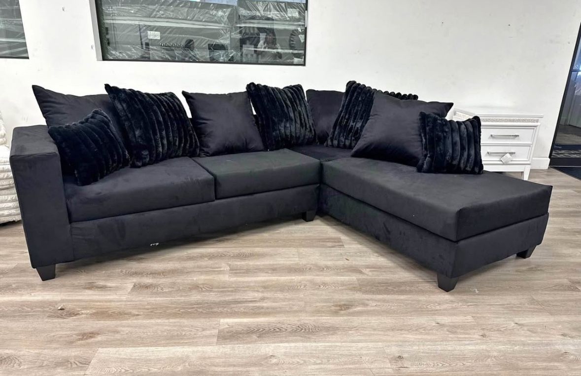 NEW IN BOX -Black Sectional with Accent Pillows Finance Available $54 Down Pmt