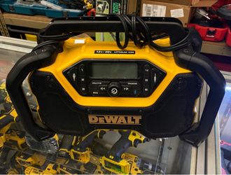DeWalt DCR028 Yellow & Black 12V/20V AC MAX Jobsite Bluetooth Radio