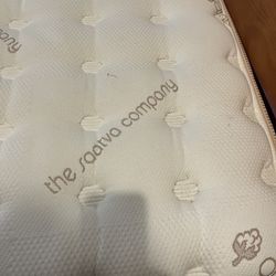 Organic Queen Saatva Mattress 