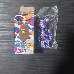 BATHING APE 28TH ANNIVERSARY BE@RBRICK BAPE CAMO #2 100% purple/blue/black