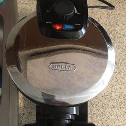 Bella Rotating Waffle Maker