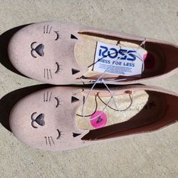 Girls Flats SIZE 4