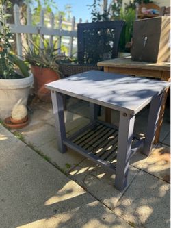 Small table sturdy