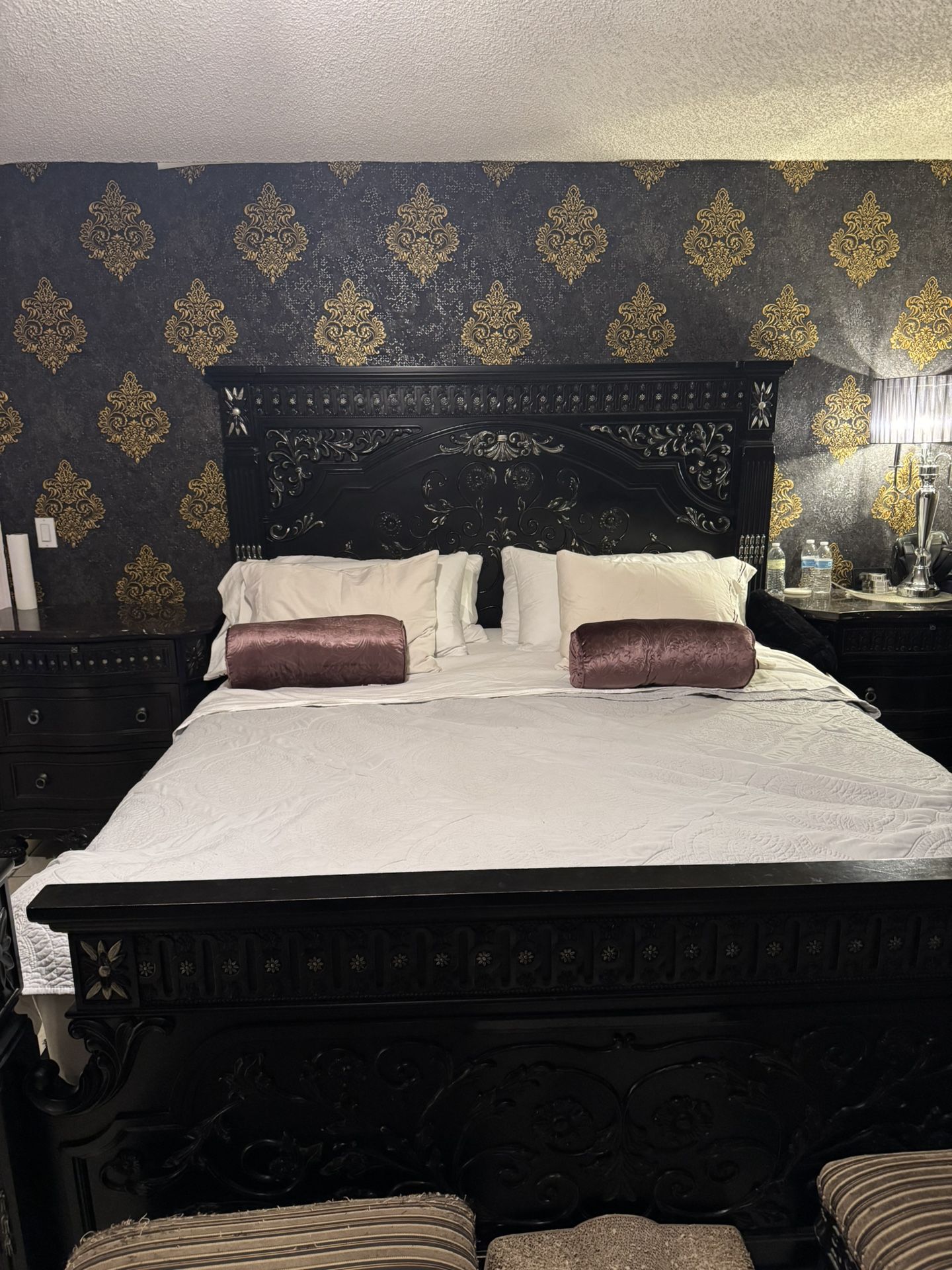 King Size Bedroom Set Eight Piece