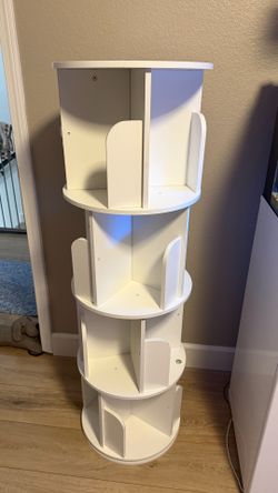 Spinning book shelf