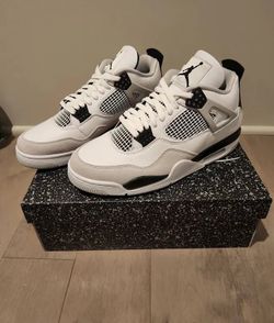 Jordan 4 Military Blacks