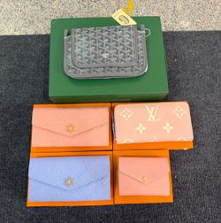LUXURY WOMENS BAGS AND WALLETS FOR SALE (SEND OFFERS)