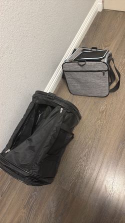 2  cat carriers pick up in 30min