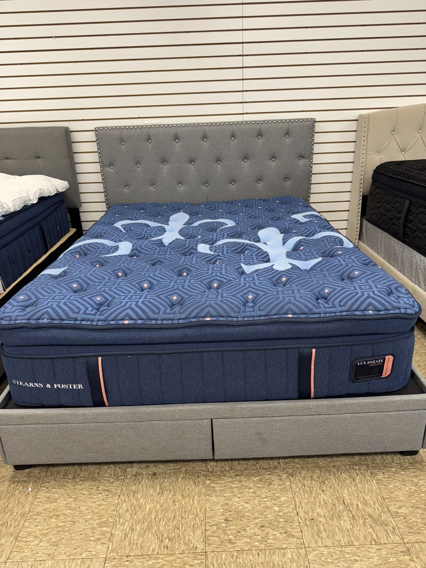 Stearns & Foaster Lux Estate Pillow Top Queen Size Mattress $699 Only 
