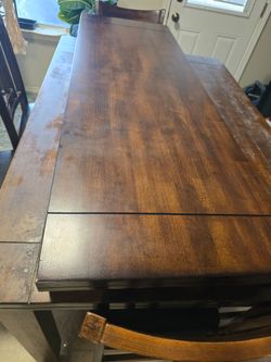 Solid Woor Bar Height Table and Chairs