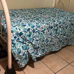 Twin Size Bed 
