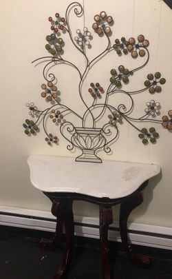 Really nice Table with wall Decor