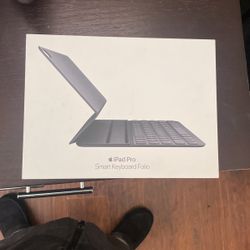 iPad Smart Folio Keyboard 