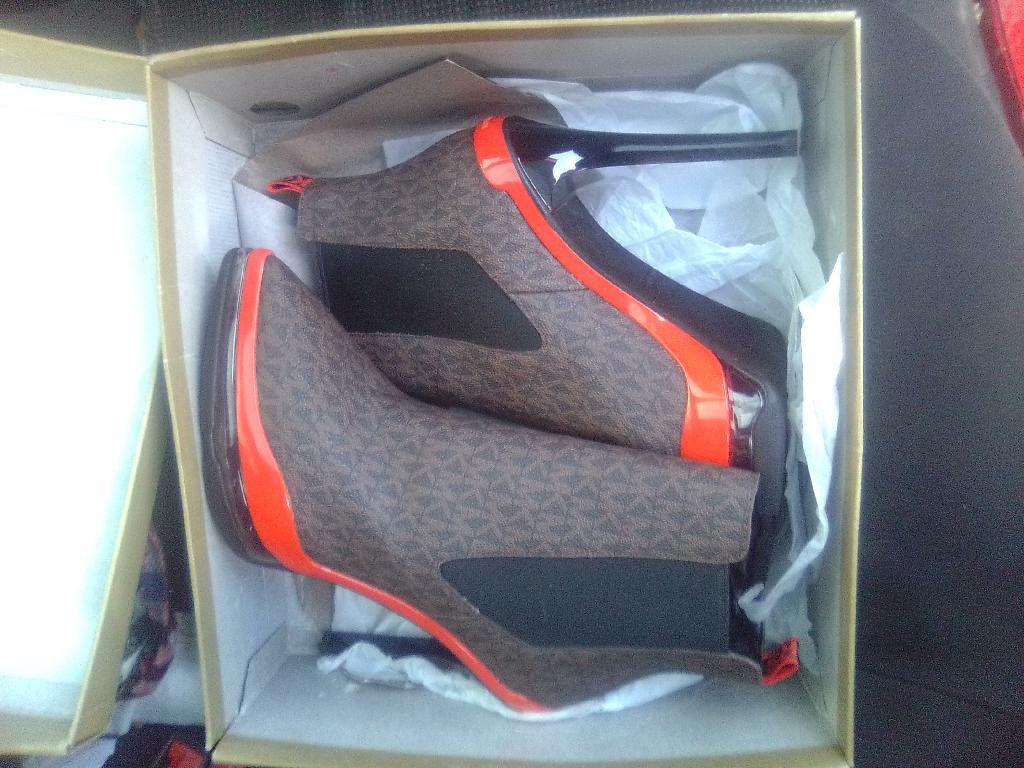 Michael Kors Kiki Heels