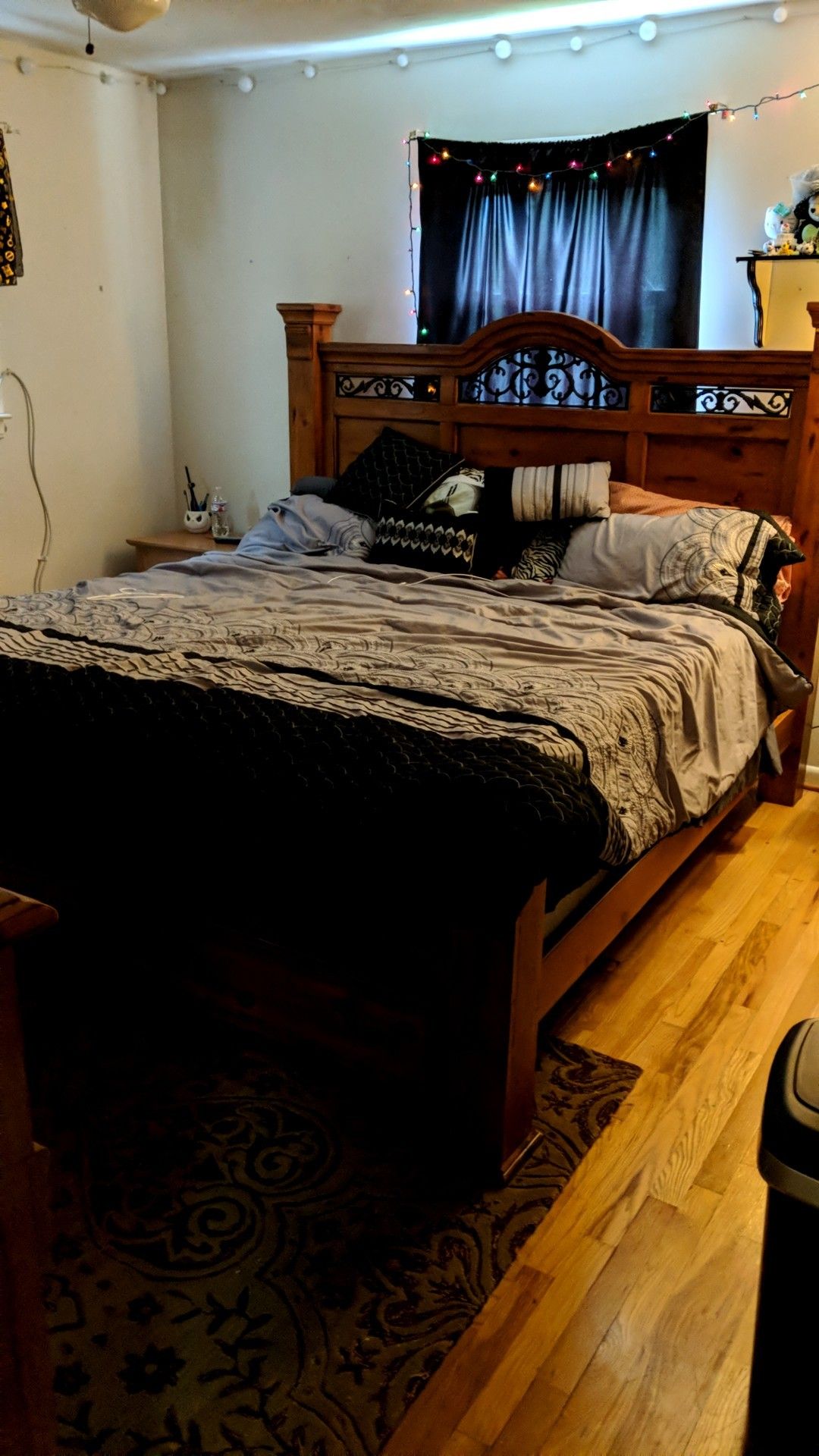King size bed frame / bedroom set