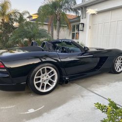 2003 Dodge Viper