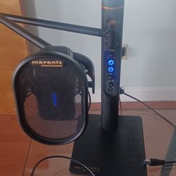 All In One Streaming Set Up With Camera Light And Microphone 