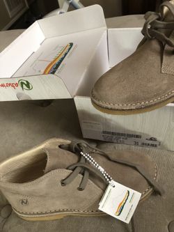 Child size 13 suede leather new beige brown shoes boots Sandals kids cloths