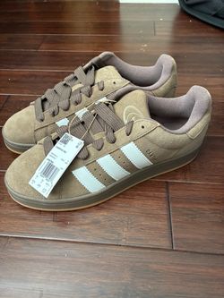 New Adidas brown 10.5 men’s campus