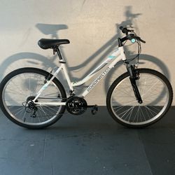 BICYCLE ROADMASTER 18 SPEED SIZE 26 BRAND NEW 