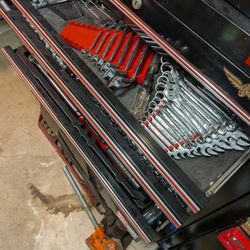 Great Deal. It's A Christmas Tool Box . Everything 6200.00 Have To See To Belive