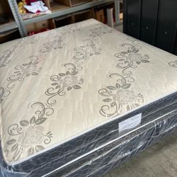 Queen Set Deluxe Brand New $199
