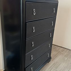 5 Drawer Dresser - black