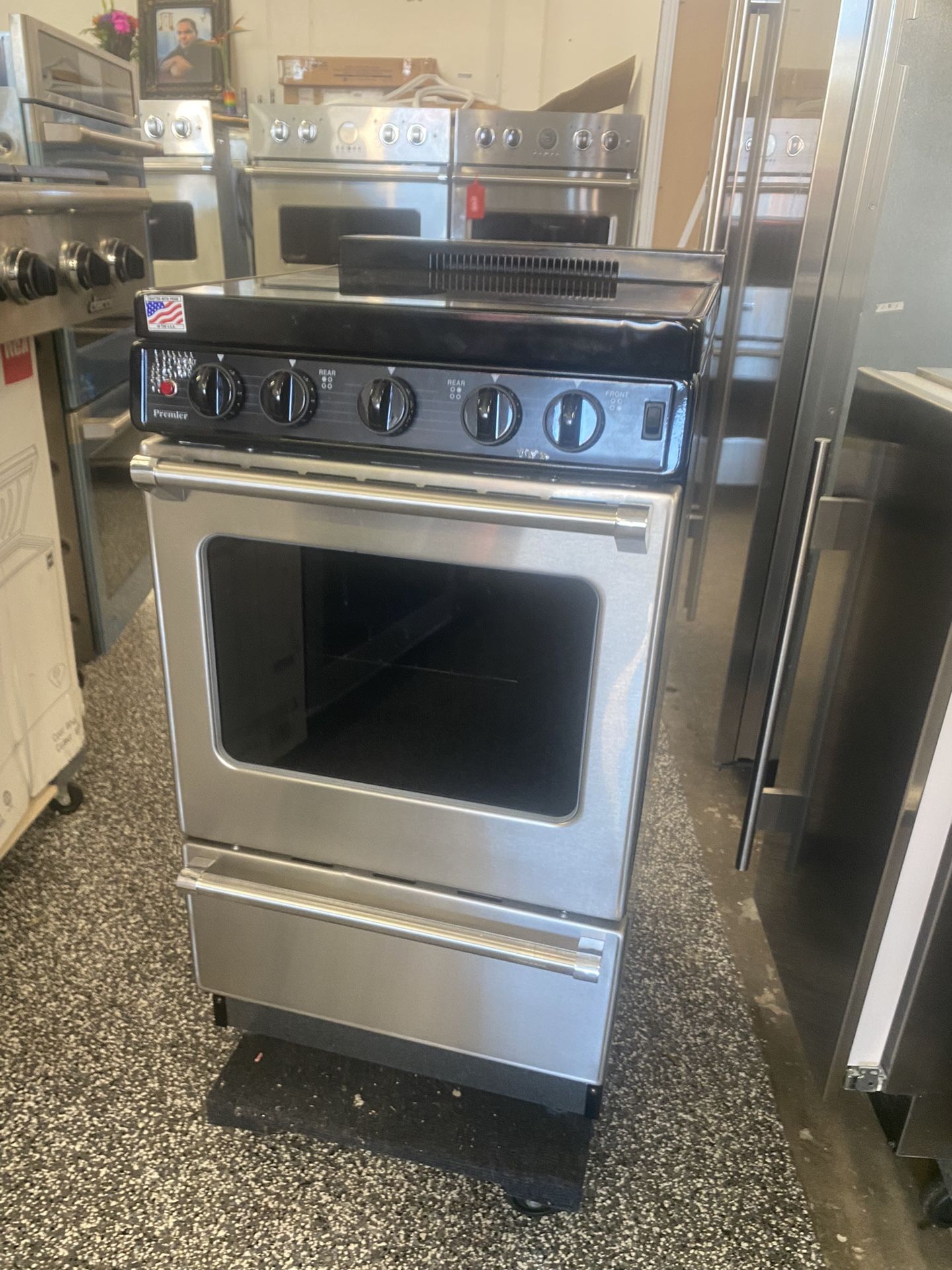 20” ELECTRIC STOVE