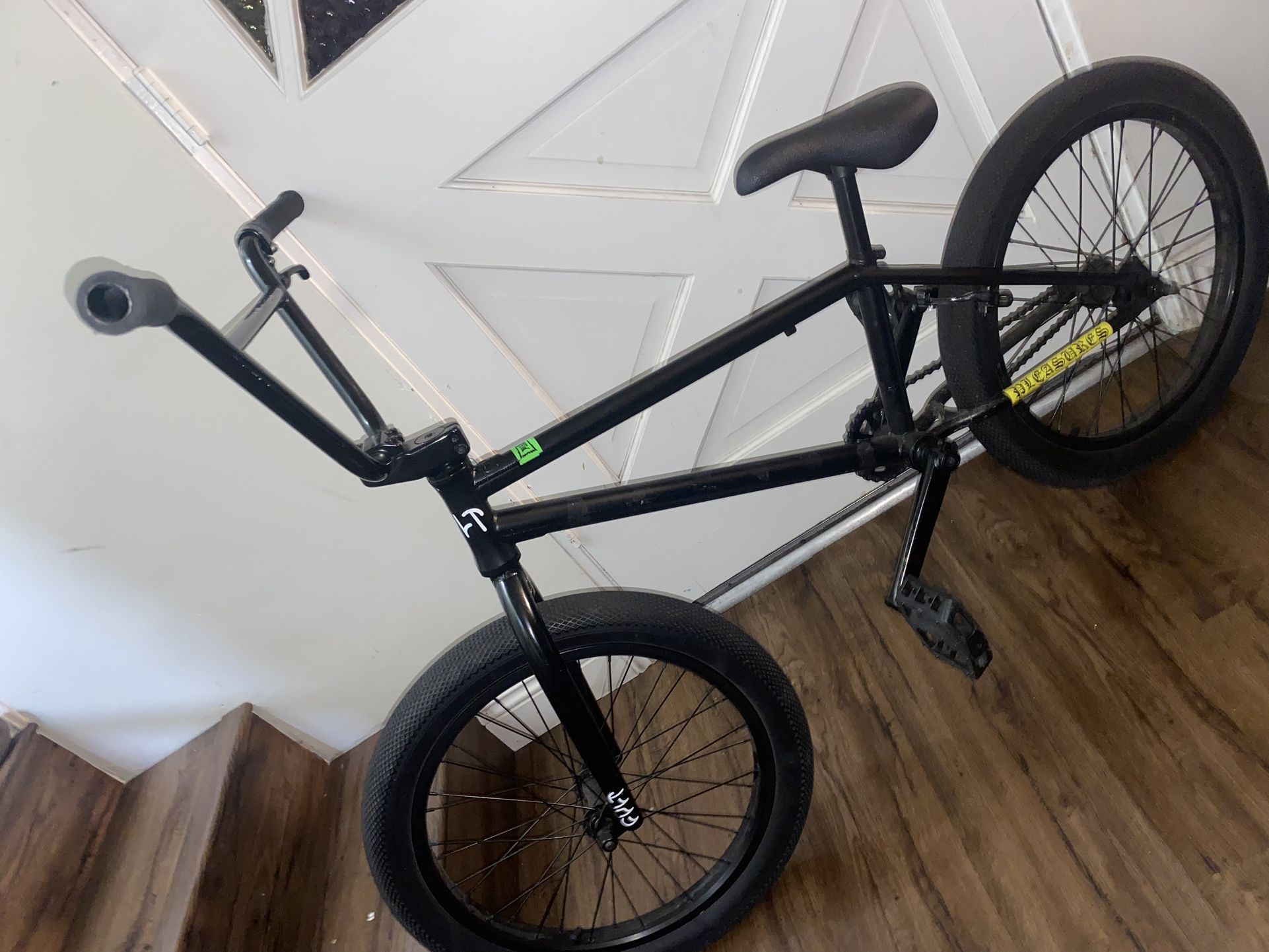 CULT Bmx Bike (  Comes with pegs and a helmet)