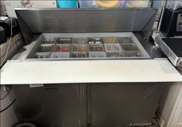 Sandwich sushi bar refrigerator bar