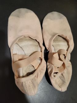 Bloch child's ballet shoes, Size 10-12
