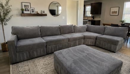 Sectional couch