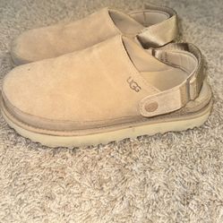 UGG golden star Clogs 