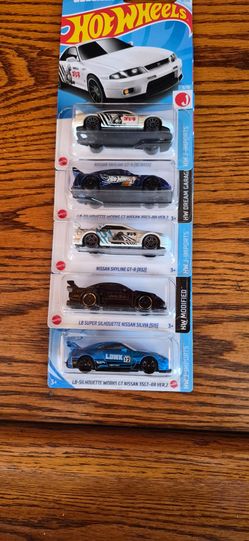 HOTWHEELS LOT OF 5 NISSANS.