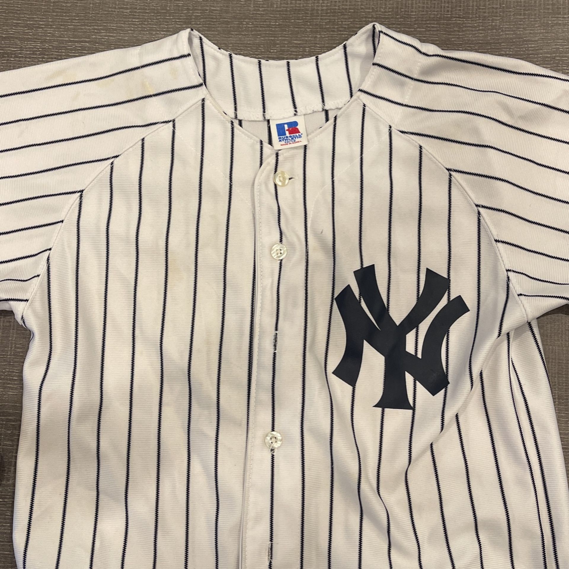 Yankee baseball jersey
